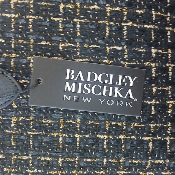 New! Tags! BADgLEY MISHKA Black and Gold WOVEN Women's Tote Bag - Picture 9 of 12